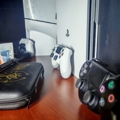 🏪 Tienda de videojuegos Gamerlab PS4, PS5, Xbox, Nintendo Switch y Nintendo Switch 2 - 5/6