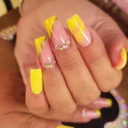 MANICURA DE CALIDAD. PRECIOS ASEQUIBLES. ARREGLO DE UÑAS CON POLYGEL Y RUBBER BASE - Img 53917058