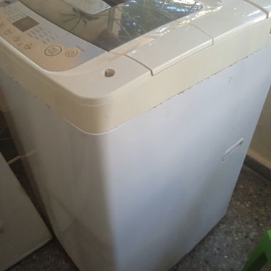 Se vende lavadora automática LG 7 kg rota por correa partida y problemas de chapisteria - 2/2