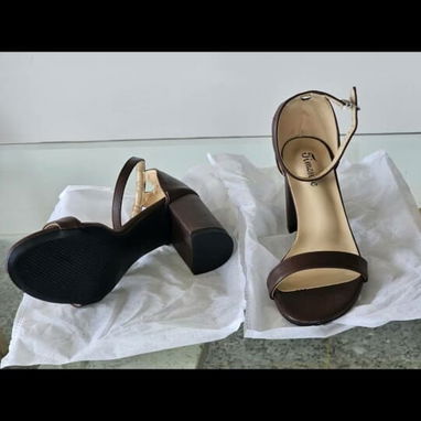 25 USD VENTA DE ZAPATOS NUEVOS COLOR CARMELITA #37 - Img 124969184
