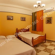 Renta en el corazon de La Habana Vieja de 1 habitacion doble para 4 personas. - Img 52000443