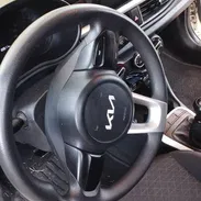 Vendo o negocio Kia picanto del 2020 mecánico con 20 mil kilómetros - Img 48571568