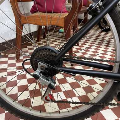 Vendo bici raly 26 con casi todo nuevo - Img 122777078