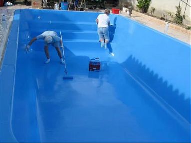 Impermeabilización de superficies mediante la aplicación de pintura epoxica transitable - Img 50758228