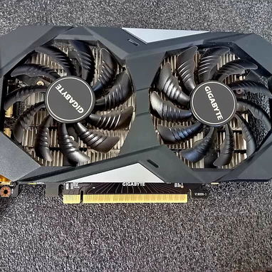 Tarjeta Gráfica 1650 gigabyte - Img 123251576