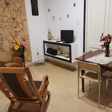 Se renta apartamento independiente con todas las comodidades en el Centro Histórico de la Habana Vieja para extranjeros. - Img 98826797