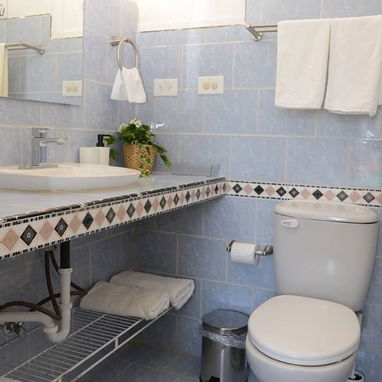 SE RENTA APARTAMENTO INDEPENDIENTE,  DE 1 DORMITORIO, EN LA HABANA VIEJA - 8/10