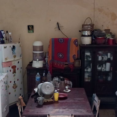 Se vende o se negocea por carro Casa colonial en la vivora detrás del cupet de 10 de octubre y acosta - 8/10