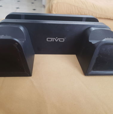 Proteja su Playstation 5 y Ps4 Base. Trae para cargar 2 mandos y + cosas. 53cuatro4cuatro8 - Img 78990152