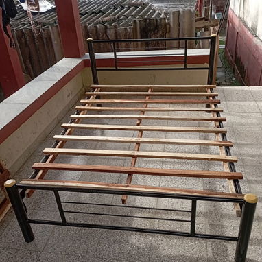 Camas de tubo listas para entregar - 5/5