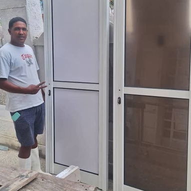Puertas de marquetería de aluminio para exteriores y interiores. Bajos de meseta. Paños fijos ect... - 2/8