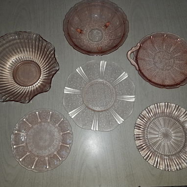 Vajilla de cristal antiguo de color rosado en perfecto estado - 2/2