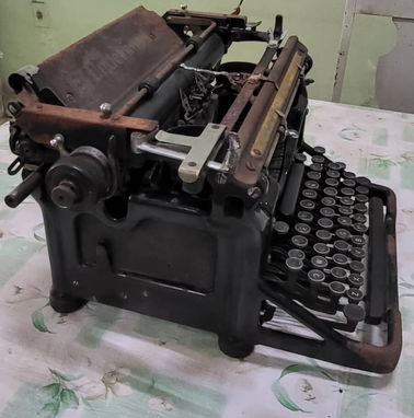 MAQUINA DE ESCRIBIR ANTIGUA UNDERWOOD - Img 88496844