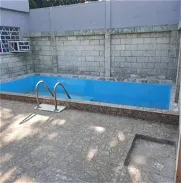 Venta de precioso chalet del 57 con piscina original.6 cuartos,5 baños y 2 aptos ideales para renta en la propiedad. - Img 46166277