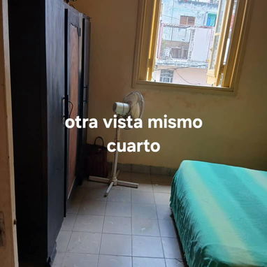 Se vende apartamento en Santo Suárez, ubicado en un primer piso con balcón a la calle - Img 123551598