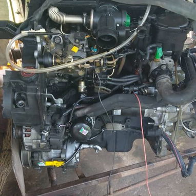 Motor y Caja DW8  De Peugeot Parter - 2/2