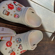 Suecos Crocs talla 39 nuevos - Img 55590743