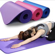 Esterilla para yoga o gym - Img 45780608