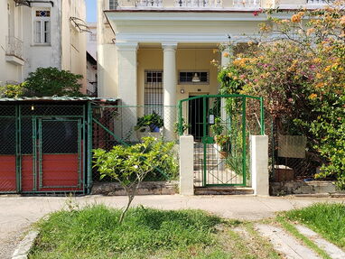 Alquiler de Casa en El Vedado de la Habana - Img 64355548