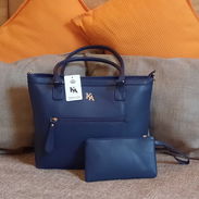 Carteras con monederos y bolsos pequeños. - Img 54620324