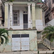 Se vende casa grande con garage - Img 56444194
