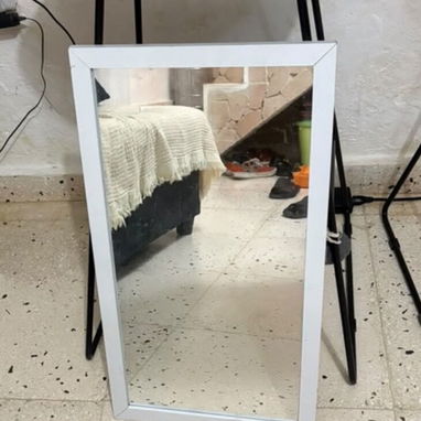 Se vende espejo con marco blanco de madera - 2/2