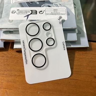 Tengo micas de Cristal curvas anti espías y transparente Samsung desde el S8 al S23 ultra y tengo para la cámaras!!!! - Img 56594443