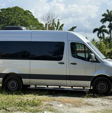 Vendo Mercedes Benz Sprinter 12 Pasajeros. Unica en Cuba - Img 95953231