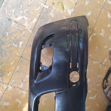 Nuevo. Defensa delantera Toyota Yaris 1999-2005 - Img 123463213