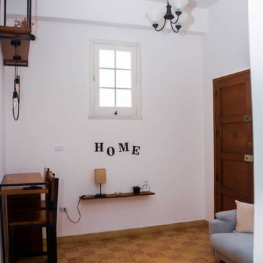 Apartamento de renta por noche 🏡✨ ¡HOSPÉDATE EN EL CORAZÓN DE LA HABANA VIEJA! ✨🏡  📍 Apartamento privado de 1 habitac - 2/10