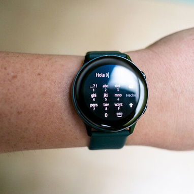 RELOJ SAMSUNG GALAXY WATCH ACTIVE 1 DE 40MM EN COLOR NEGRO (NUEVO EN CAJA) -- 110 USD - 3/4