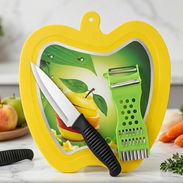 Set de cocina (tabla, cuchillo y pelador/rallador) - Img 55531974