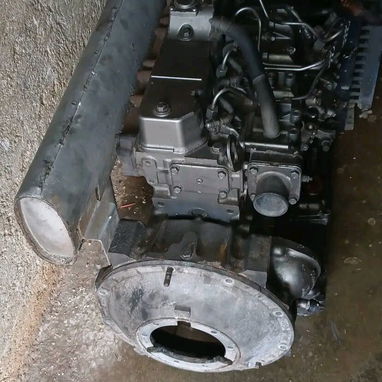 Yanmar de 4 cilindros en 2200 USD - 2/2