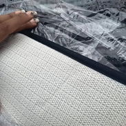 Juego de Alfombras para Baño – 2 piezas | 13 USD | rectangular: 50 × 80 cm | contorneada para inodoro: 50 × 40 cm - Img 57799181