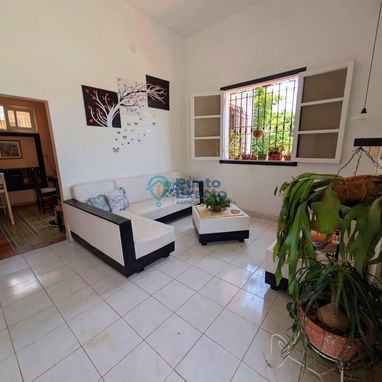 Amplia casa en los altos de un biplanta en miramar - 3/8