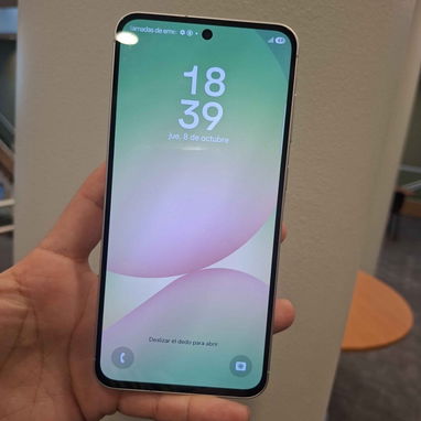 🔥Samsung Galaxy A56 5G 128GB 8GB RAM🔥 - 2/3
