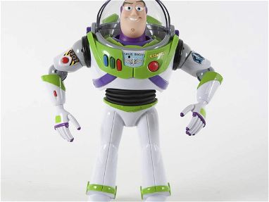 Toy Story Buzz Lightyear ANIMATRONICO Action Figure 32 cm INTERACTIVO con Comandos de Voz,+65 Frases y Sonidos, Se Mueve - Img 32873877