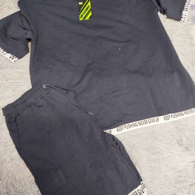 CONJUNTO DE HOMBRE OVERSIZE 4 PUERTAS.  20 USD - Img 117956536