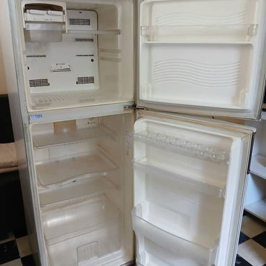 Refrigerador de uso pero funcionando perfecto - 3/3