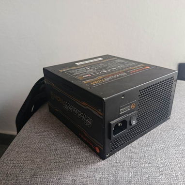fuente Thermaltake 750watt 62amp impecable -53906374 - Img 123134777