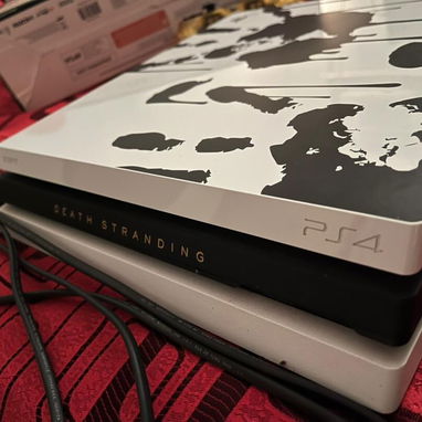 Play 4 Pro Edicion Death Stranding - Img 123598516