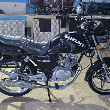 SUZUKI GN 125-2A CON KIT ORIGINAL SUZUKI – IMPECABLE - 3/5