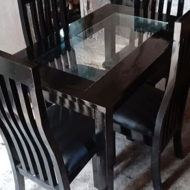 Mesa con 4 Sillas - 2/4