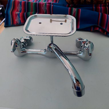 Vendo sólida mezcladora de fregadero para tuberías en la pared separadas de 17.5 a 23 cm. Llamar a Benjamin al 58269777 - 7/7