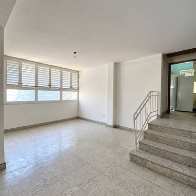 SE VENDE AMPLIA PROPIEDAD HORIZONTAL EN MIRAMAR | 318.46 m² | 6 HABITACIONES | 4 BAÑOS | CAR PORCH PARA 2 AUTOS - 3/10