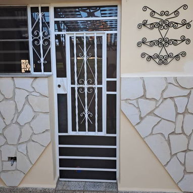 SE VENDE CASA DE 3 NIVELES CON CARRO EN SANTA FE PLAYA - 10/10