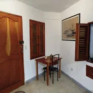 Se renta apartamento en Vedado! Zona con muy poca afectación eléctrica - Img 58353183