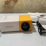 Mini Proyector nuevo - Img 51368042