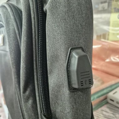 Mochila para laptop con puerto USB - 2/5
