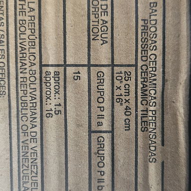 Losas de piso a 15 usd el m² son 12 m² en total. Medidas 25x40 cada caja de 1.5 metros (8 en total). Nuevo Vedado - 2/3